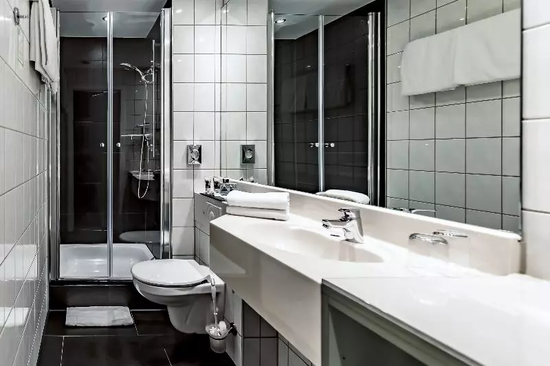 اتاق استاندارد یک نفره, Mercure Frankfurt City Messe