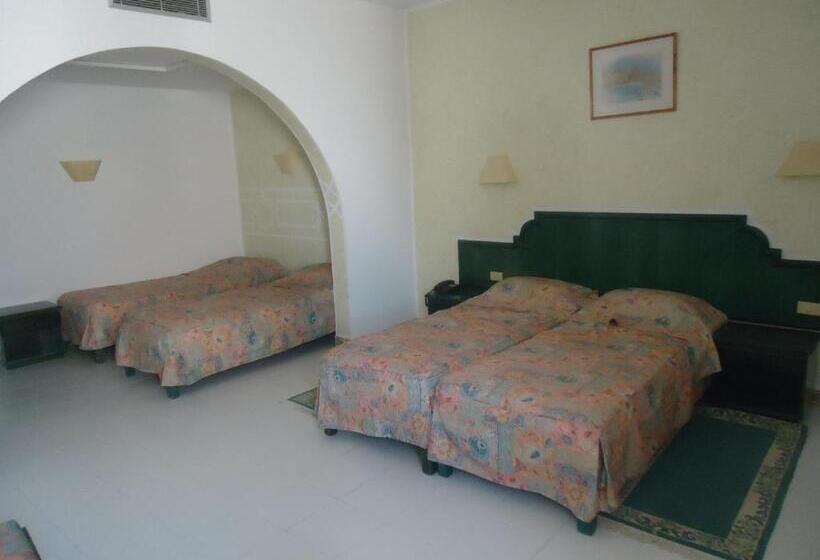 חדר סטנדרט לארבעה, Mezri