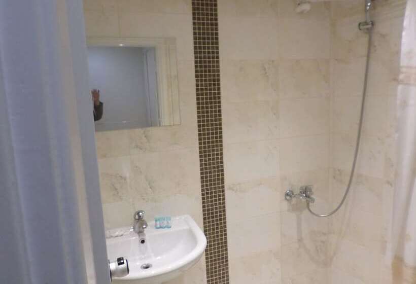 Номер Стандарт Трехместный, Nafsika Hotel Athens Centre