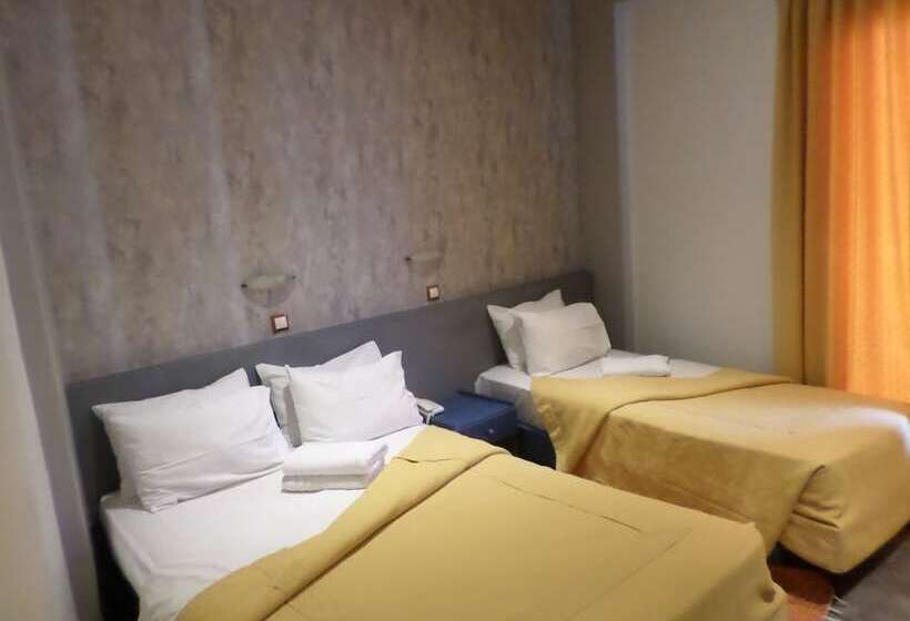 Номер Стандарт Трехместный, Nafsika Hotel Athens Centre