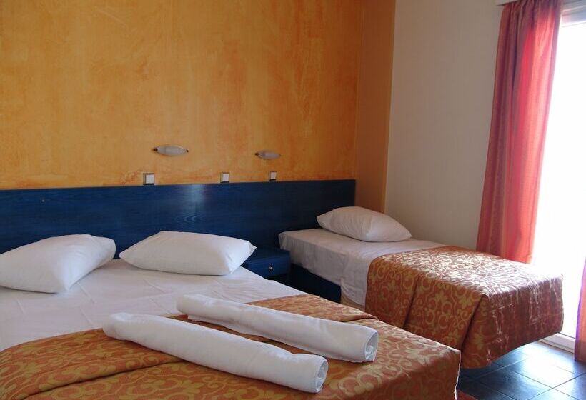 Номер Стандарт Трехместный, Nafsika Hotel Athens Centre