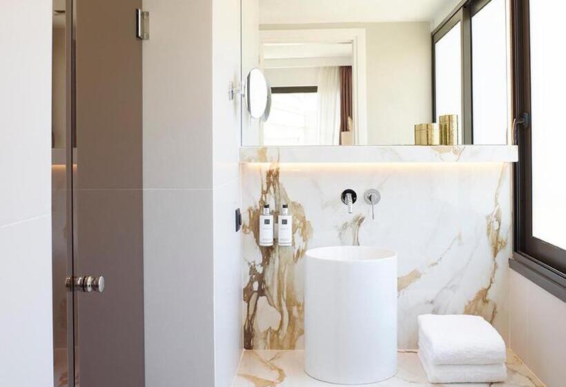 Номер Стандарт Индивидуальный, The Marblous Athens