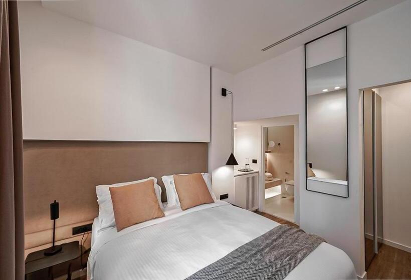 Номер Superior, The Marblous Athens