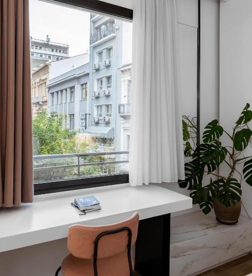 Номер Superior, The Marblous Athens