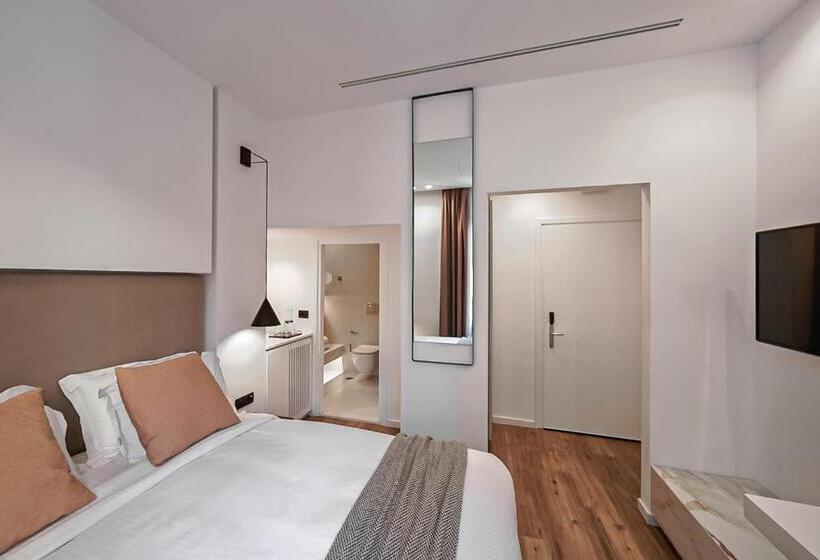 Номер Superior, The Marblous Athens