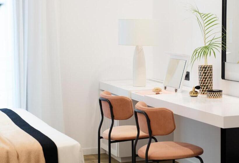 Family Suite, The Marblous Athens