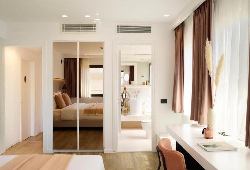 Номер Стандарт, The Marblous Athens