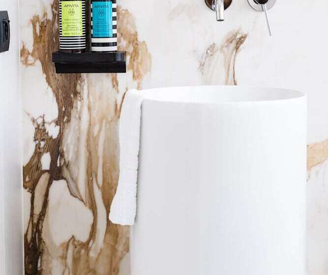 Номер Стандарт Индивидуальный, The Marblous Athens