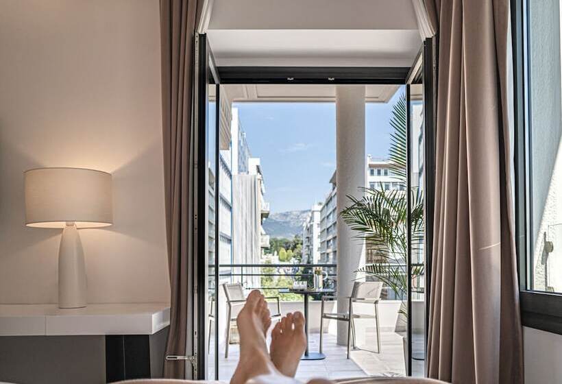 Номер Superior, The Marblous Athens