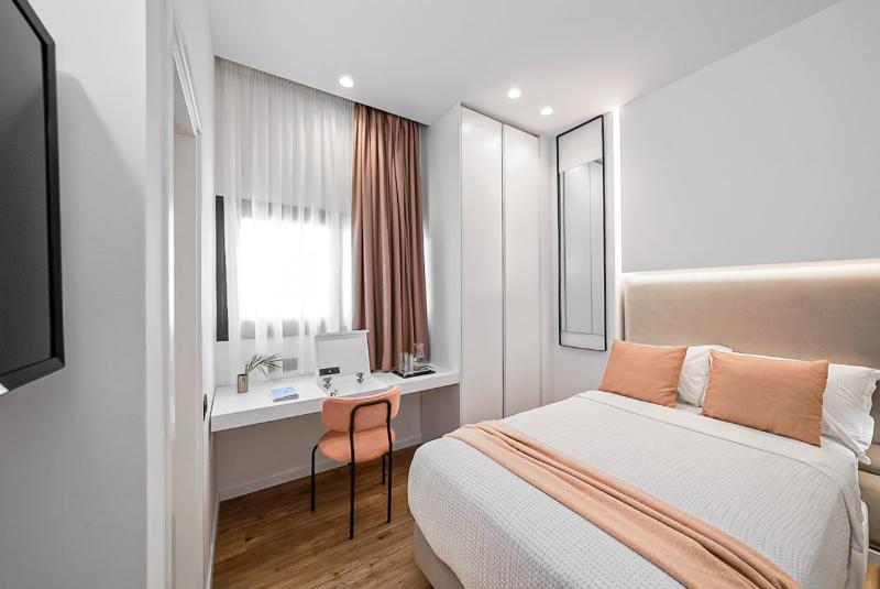 Номер Стандарт Индивидуальный, The Marblous Athens