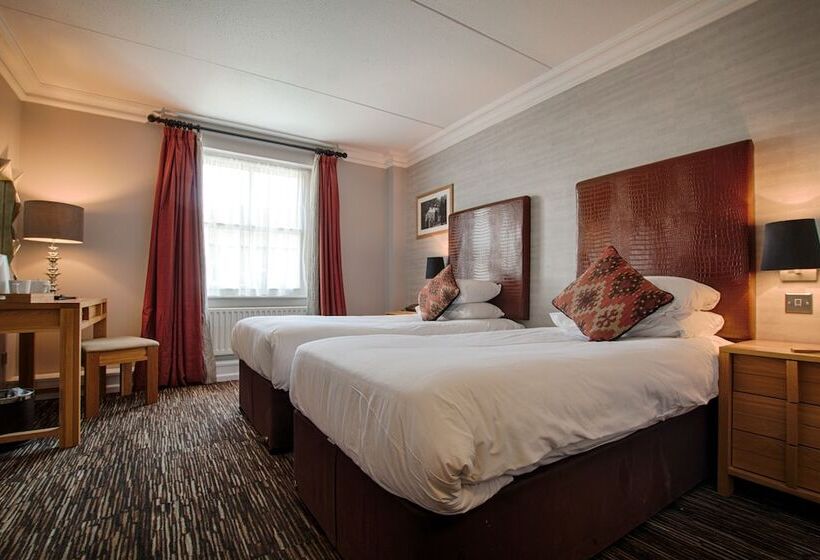 חדר אקזקיוטיב, The Saracens Head