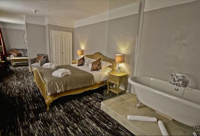 סוויטה, The Saracens Head