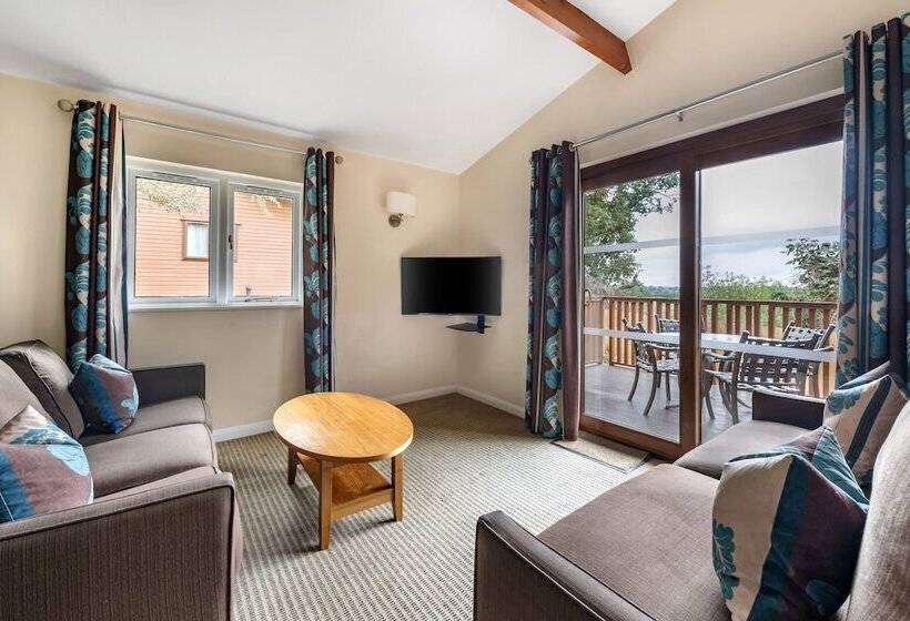 Апартаменты 2 Спальни, Wychnor Park Country Club