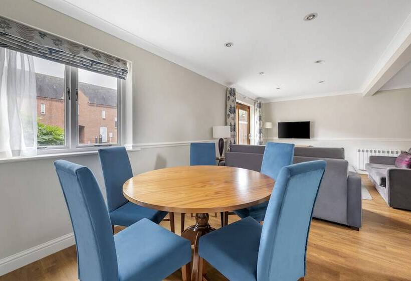 Апартаменты 3 Спальни, Wychnor Park Country Club