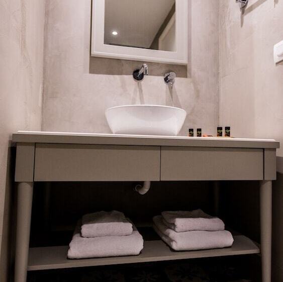 اتاق استاندارد با بالکن, Lemon Tree House