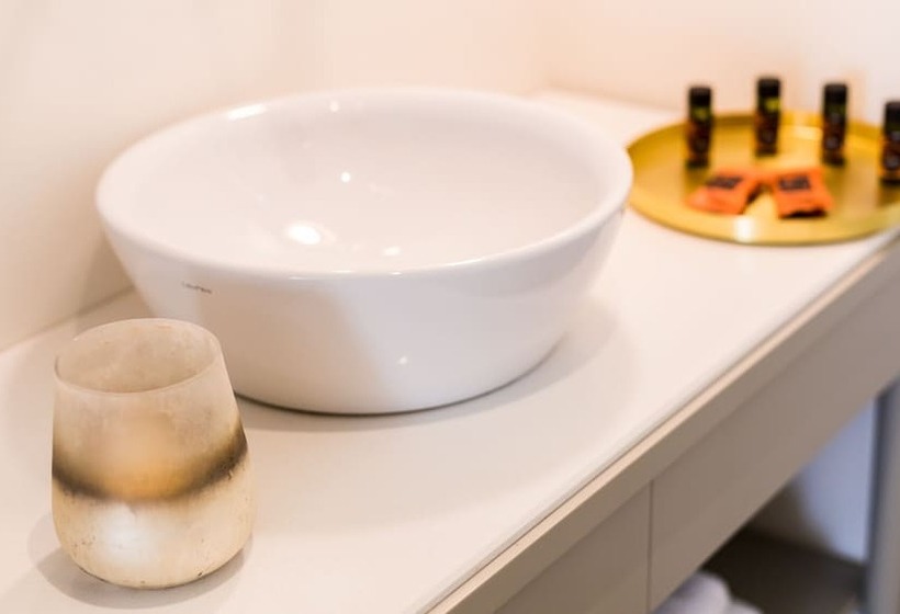 اتاق استاندارد با بالکن, Lemon Tree House