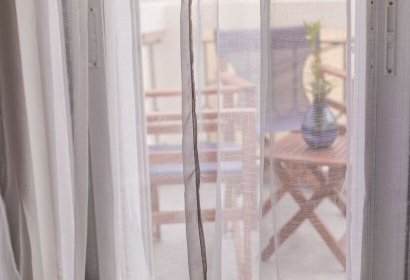 Номер Стандарт с Балконом, Lemon Tree House