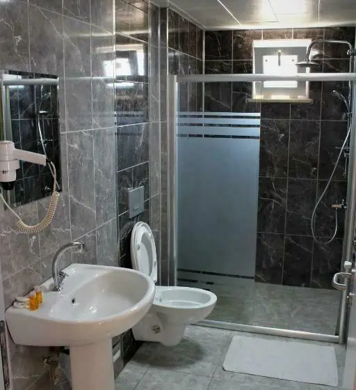 سوییت خانوادگی, Kuzey Otel