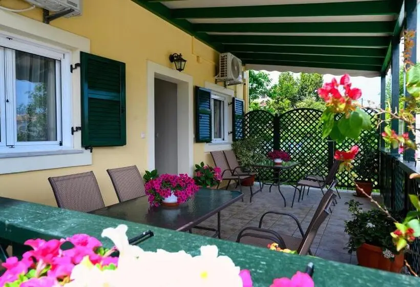 １階の１ベッドルームアパートメント, Nostalgia Corfu Town Apartments