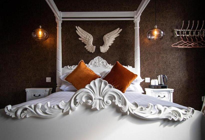 スタンダードルーム, The Auction House