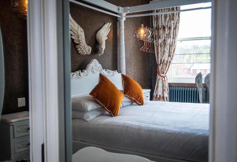 スタンダードルーム, The Auction House