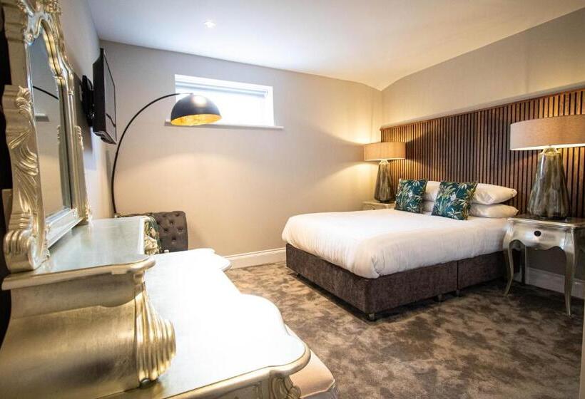 デラックスルーム, The Auction House