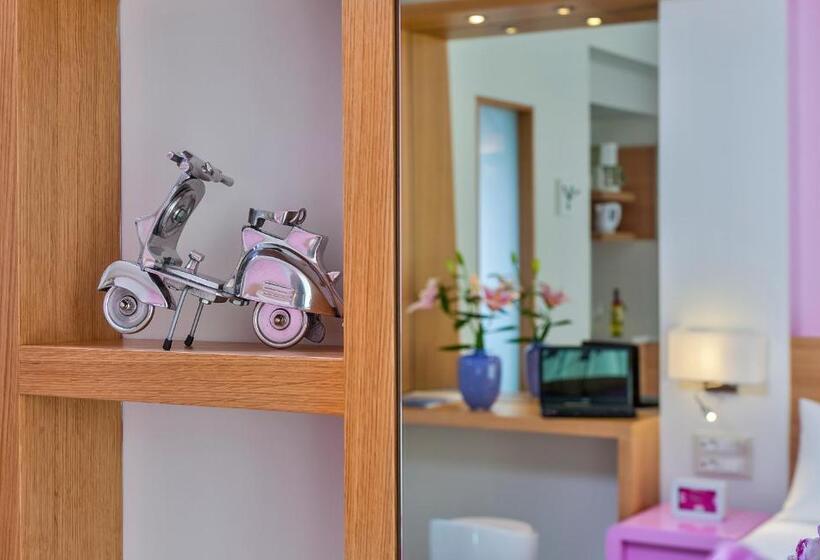 إستديو قياسى مطل على حمام السباحة, Ilios Beach Hotel Apartments Adults Only