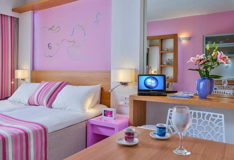 إستديو قياسى مطل على حمام السباحة, Ilios Beach Hotel Apartments Adults Only