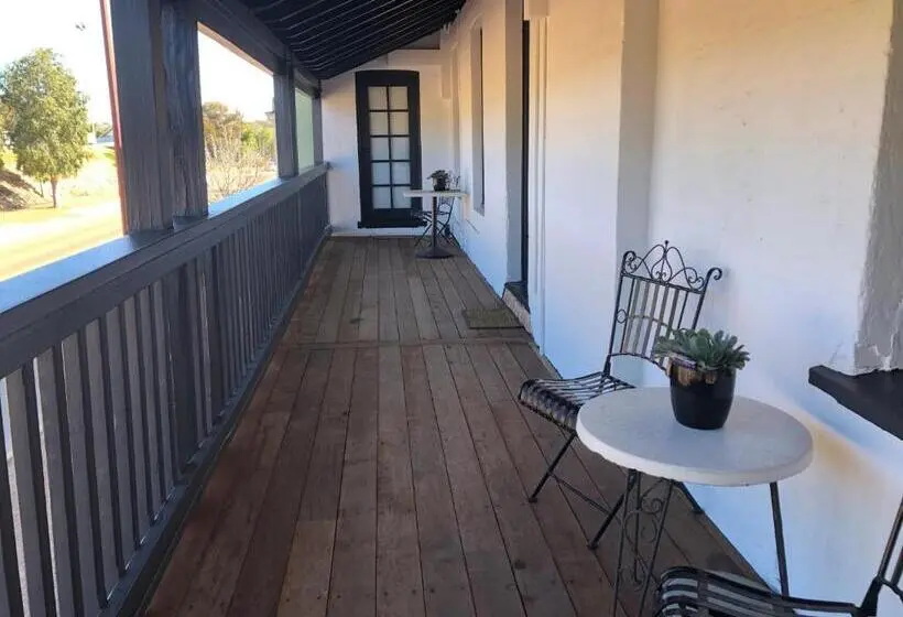 浴室共有ファミリールーム, Toodyay Manor