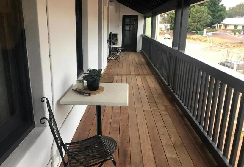 バスルーム共同エコノミー4人部屋, Toodyay Manor