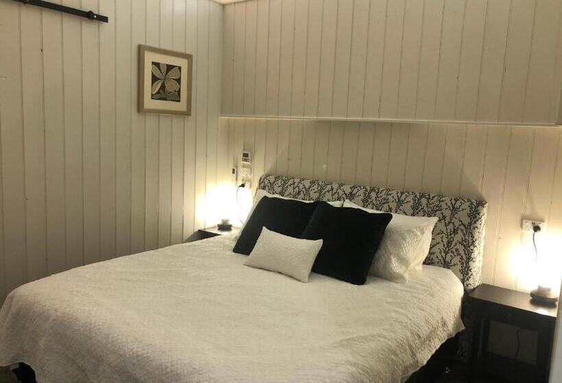 스위트 킹사이즈 침대, Toodyay Manor
