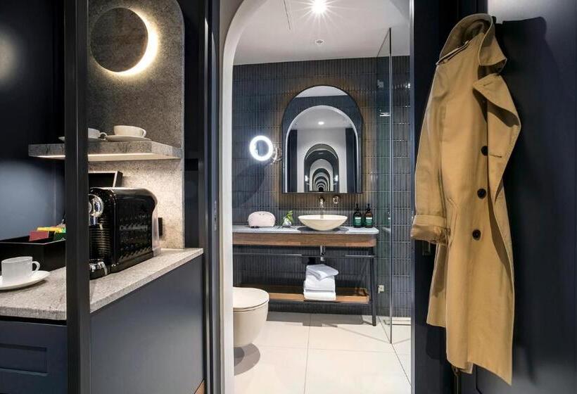 带大床的标准间, Voco Melbourne Central