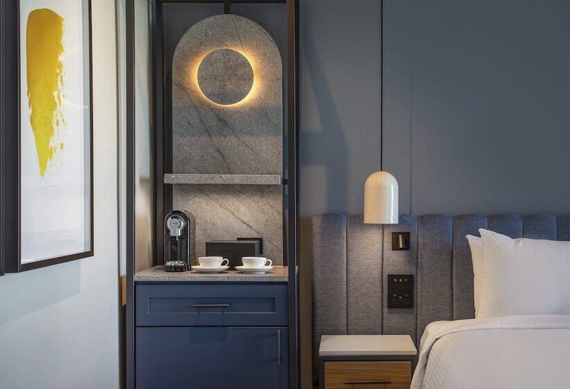 Номер Стандарт, Voco Melbourne Central