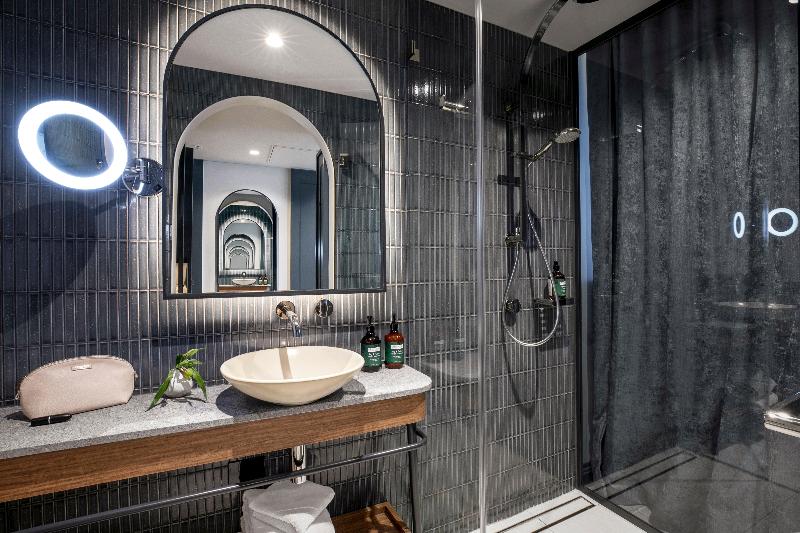 Номер Стандарт, Voco Melbourne Central