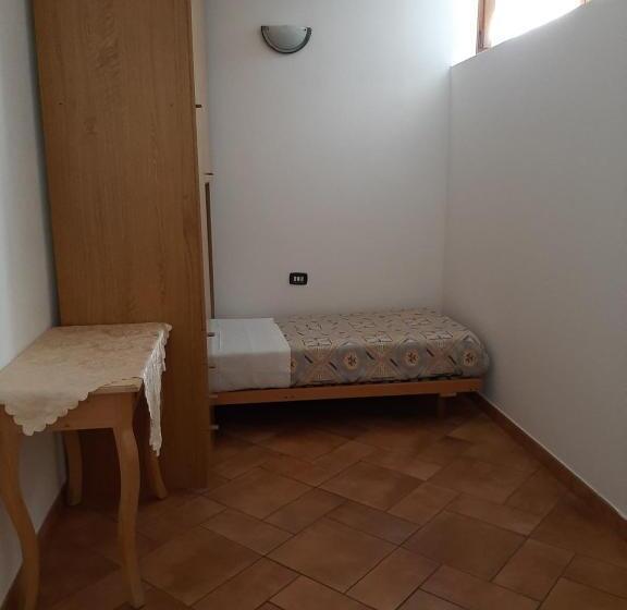 חדר סטנדרט לשלושה, Casa Vacanze Da Cinzia