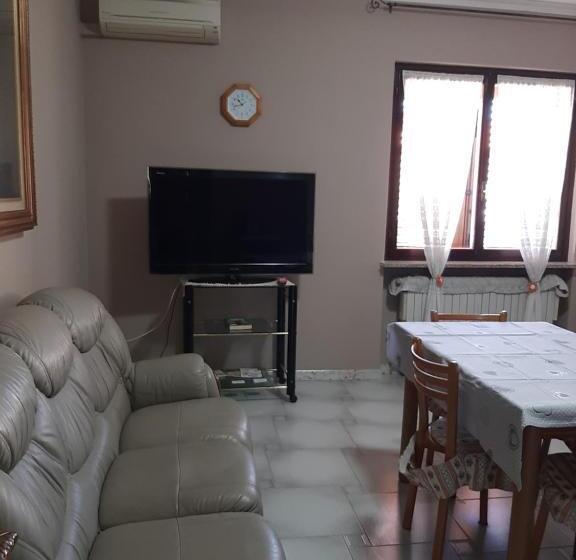 חדר סטנדרט לשלושה עם מרפסת, Casa Vacanze Da Cinzia