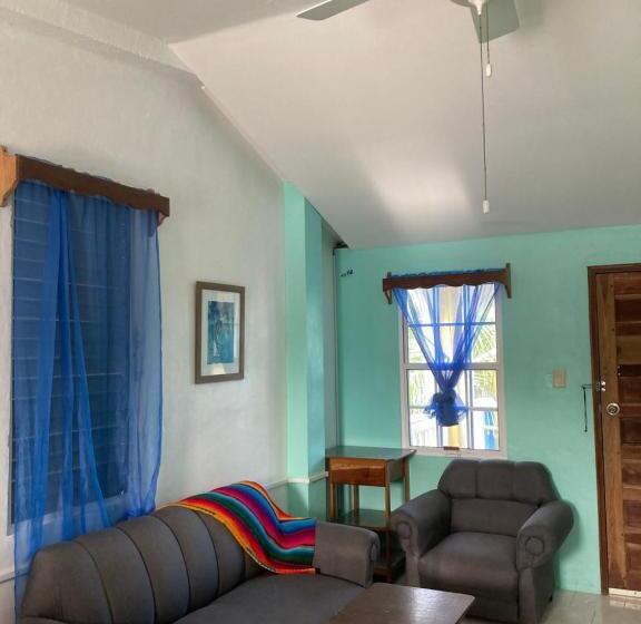 סוויטה נוף לים, Jaguar Morning Star