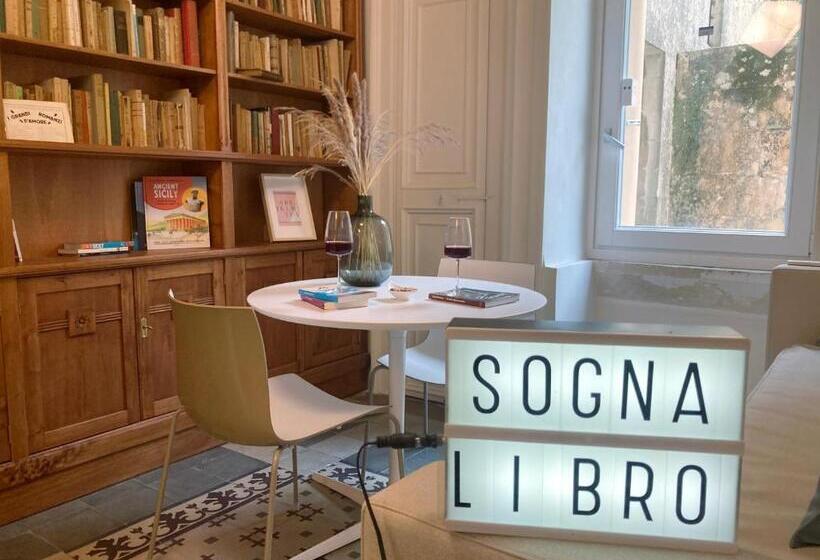 סטודיו משפחתי, Sognalibro Bed And Books