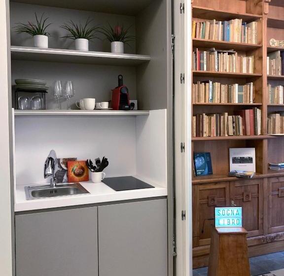 סטודיו משפחתי, Sognalibro Bed And Books