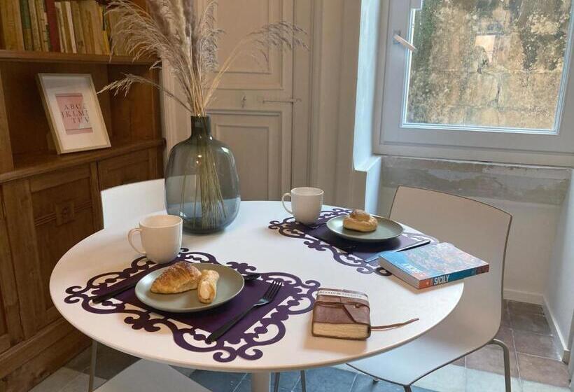 סטודיו משפחתי, Sognalibro Bed And Books