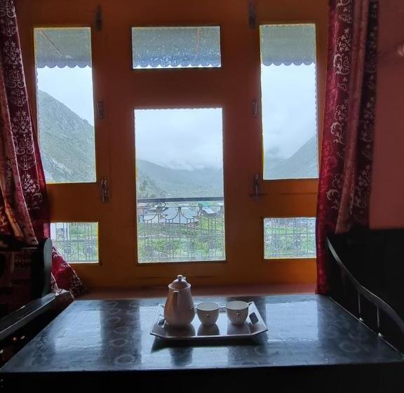 标准间, Lap Stays   Wanderer S Nest