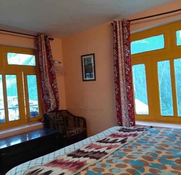 标准间, Lap Stays   Wanderer S Nest