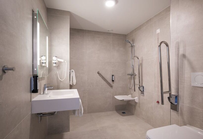 غرفة قياسية لذوى الاحتياجات الخاصة, B&b Hotel Antwerpen Centrum