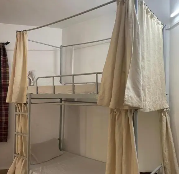 Lit en Chambre Commune, Piccolo Dreams
