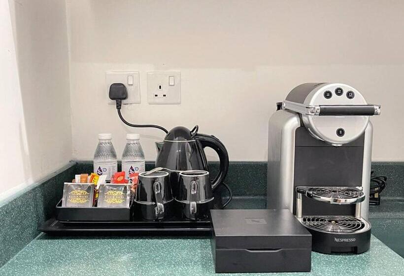 Standaard Studio, جرش ريزيدنس للوحدات المخدومة وادي بن هشبل