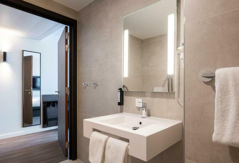 غرفة قياسية لذوى الاحتياجات الخاصة, B&b Hotel Antwerpen Centrum