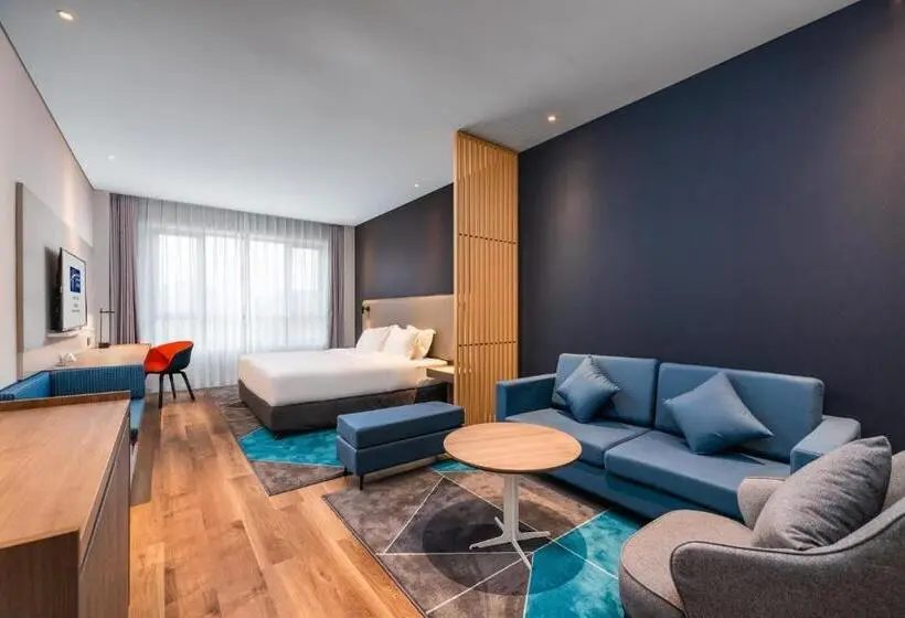 キングサイズベッドのスーペリアルーム, Holiday Inn Express Dongyang Hengdian, An Ihg