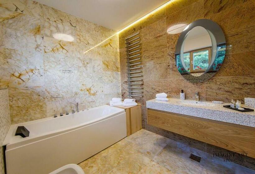 شقة غرفة واحدة, Moviliţa Residence