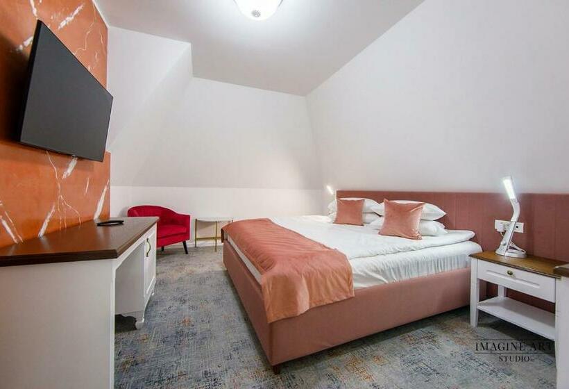 شقة غرفتين, Moviliţa Residence