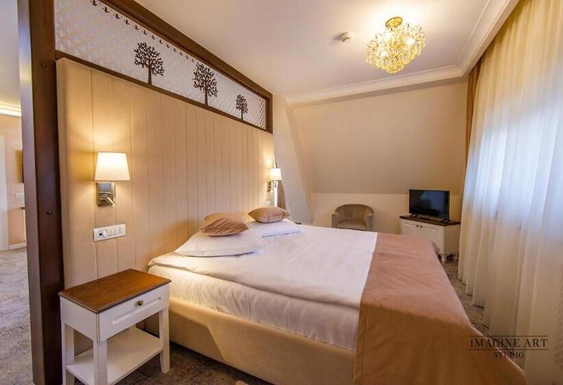 إستوديو ديلوكس, Moviliţa Residence